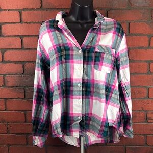 Victoria Secret Woman's Plaid Button Down P/S‎